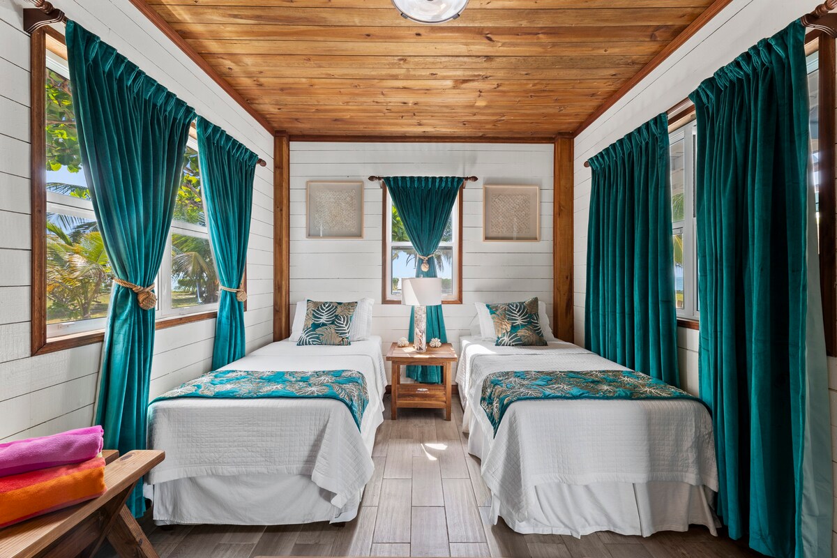Luxurious Single Suite on Private Island in Belize