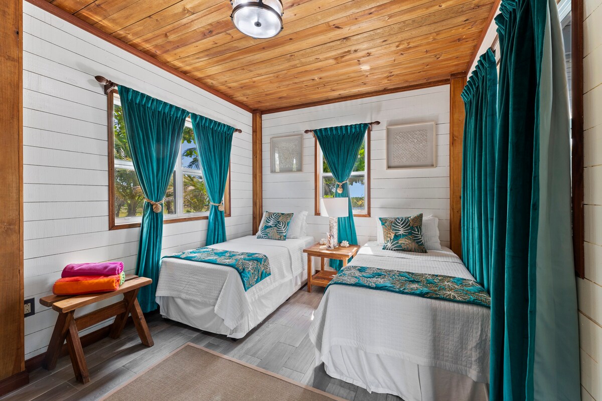 Luxurious Single Suite on Private Island in Belize