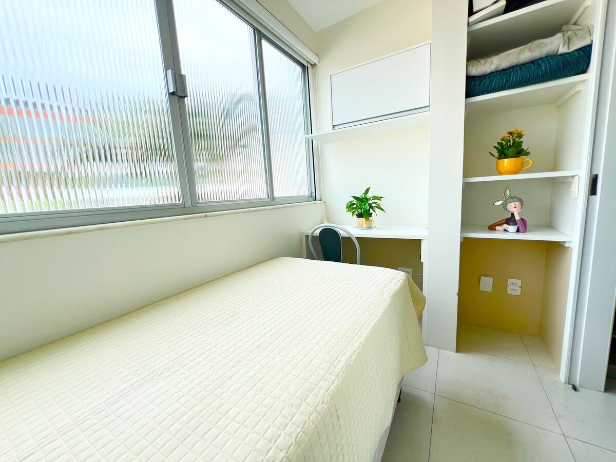 促销1张单人床的卧室R $ 99.00