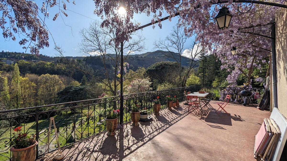 Large family home in the Cévennes National Park