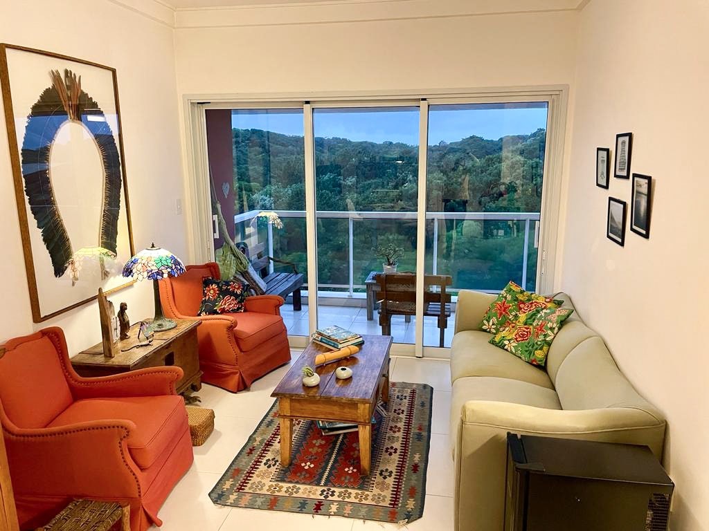 Cozy apt facing nature and 5 min from the beach
