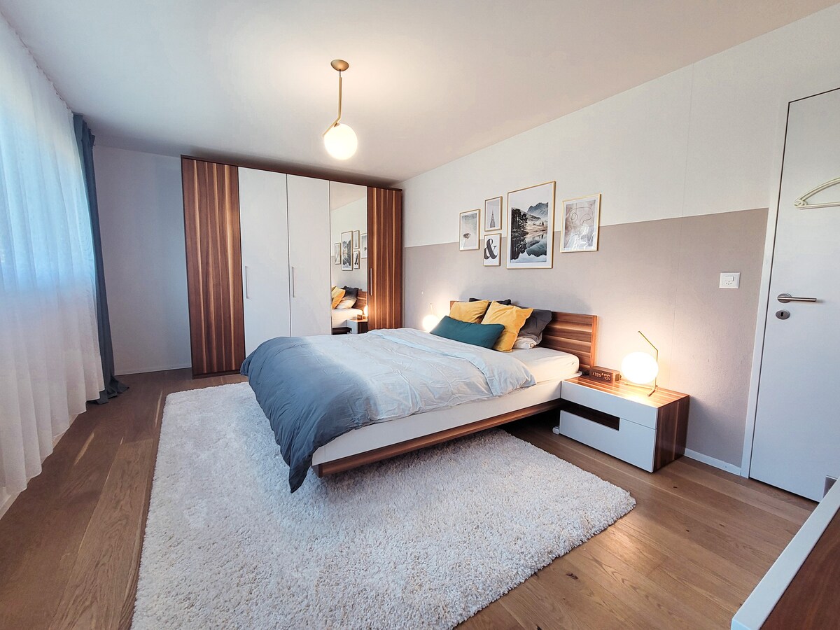 Moderne, helle Wohnung nahe Zürich & Baden