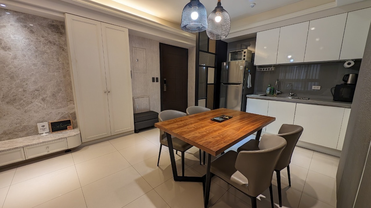 Makadao- Luxury Apt/ 3 min walk to Neiwei Station