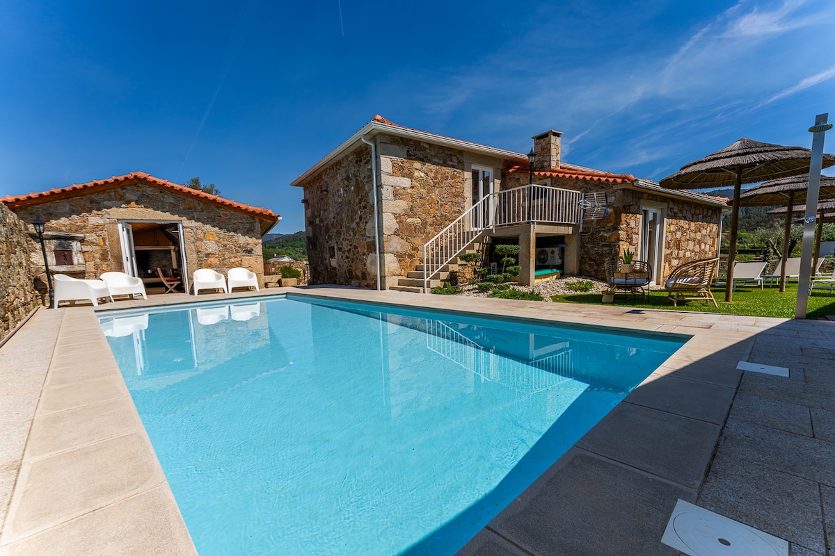 Casa com piscina e jardim em Ponte de Lima