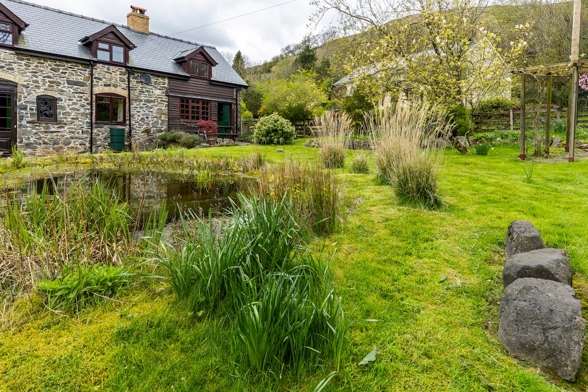 self-contained rural retreat