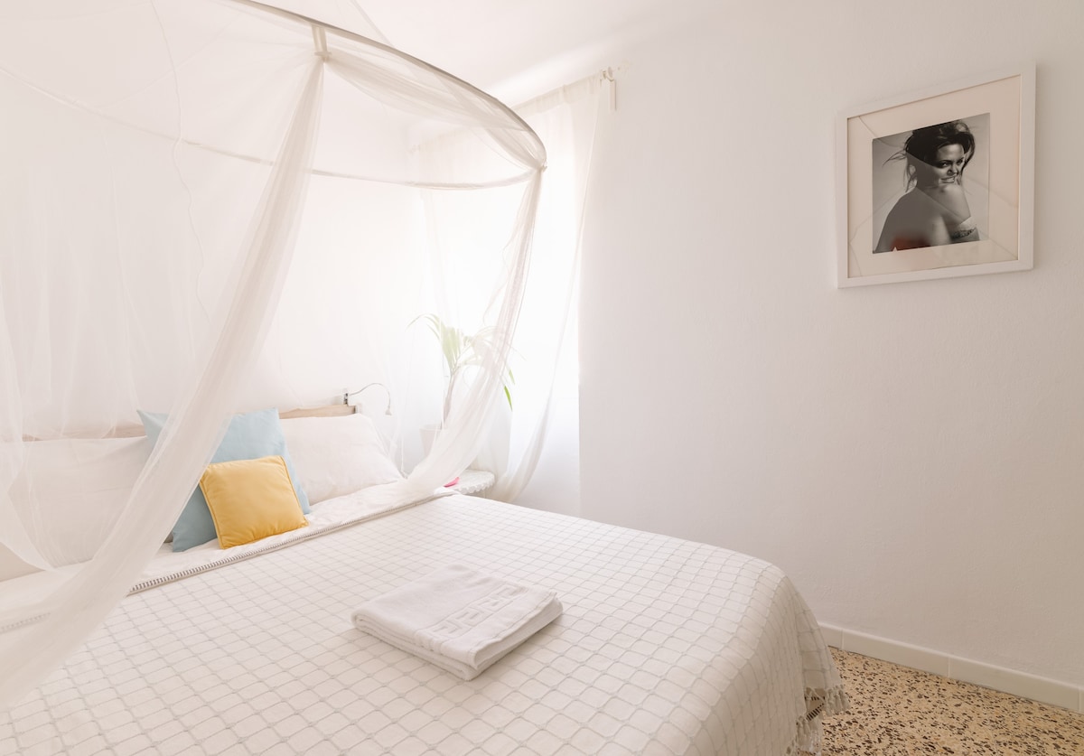 Playa de Palma/Arenal/Designer 's Room/R3