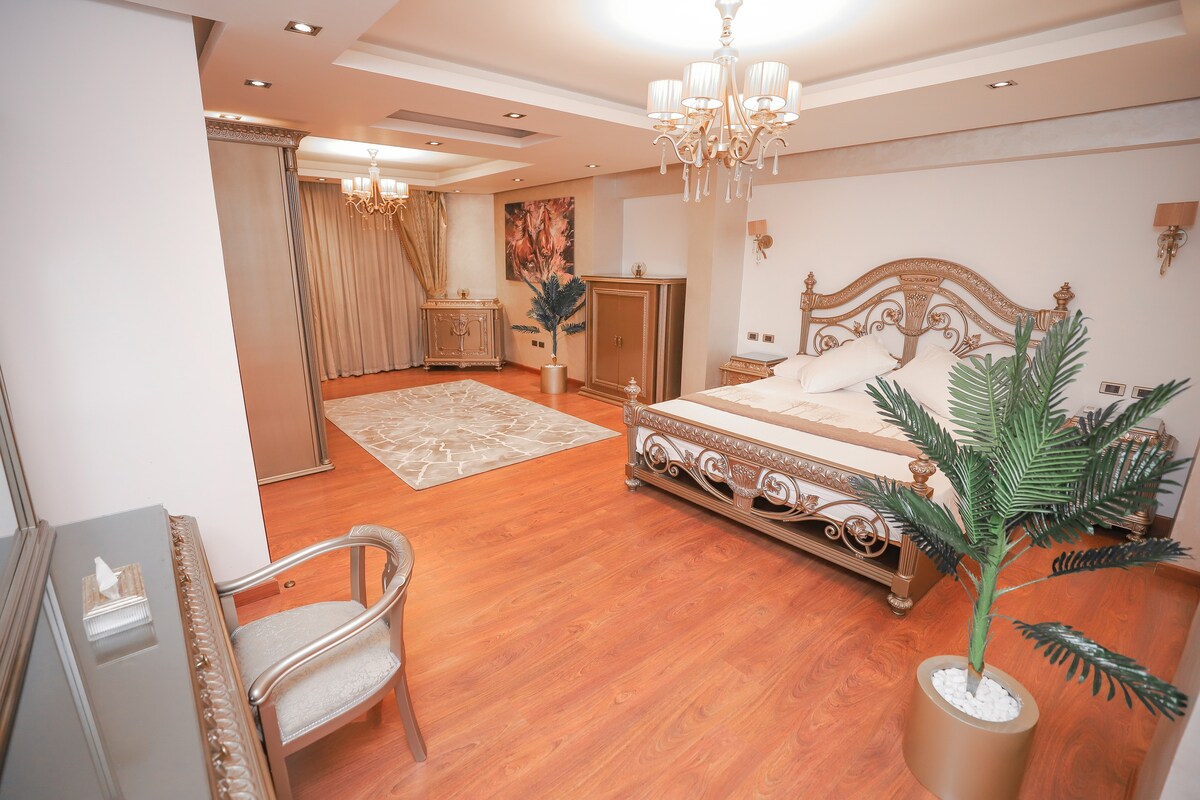 Platinum One Story Villa ， 350米， Heliopolis