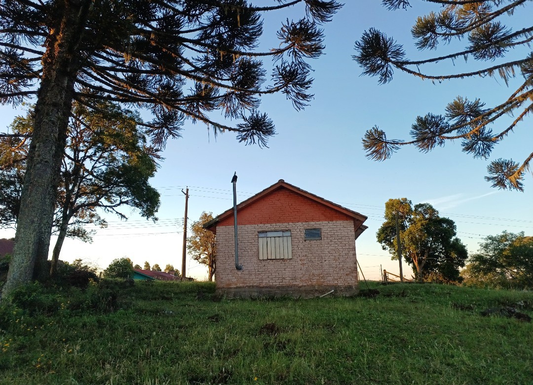 Casa de campo na  Fazenda Bertussi.