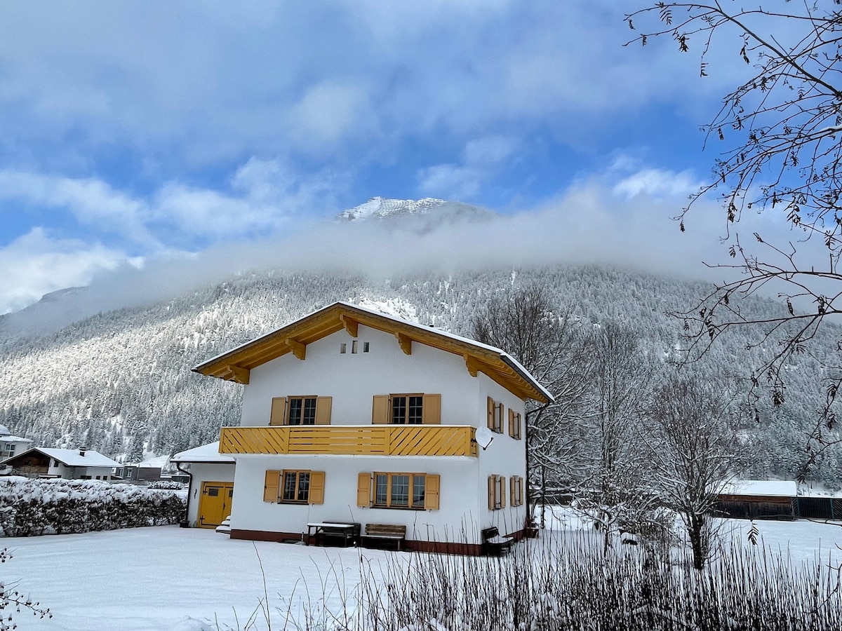 Tirol Alpen Lodge别墅（ Villa ', Alpen Lodge Tirol ） -整套房源