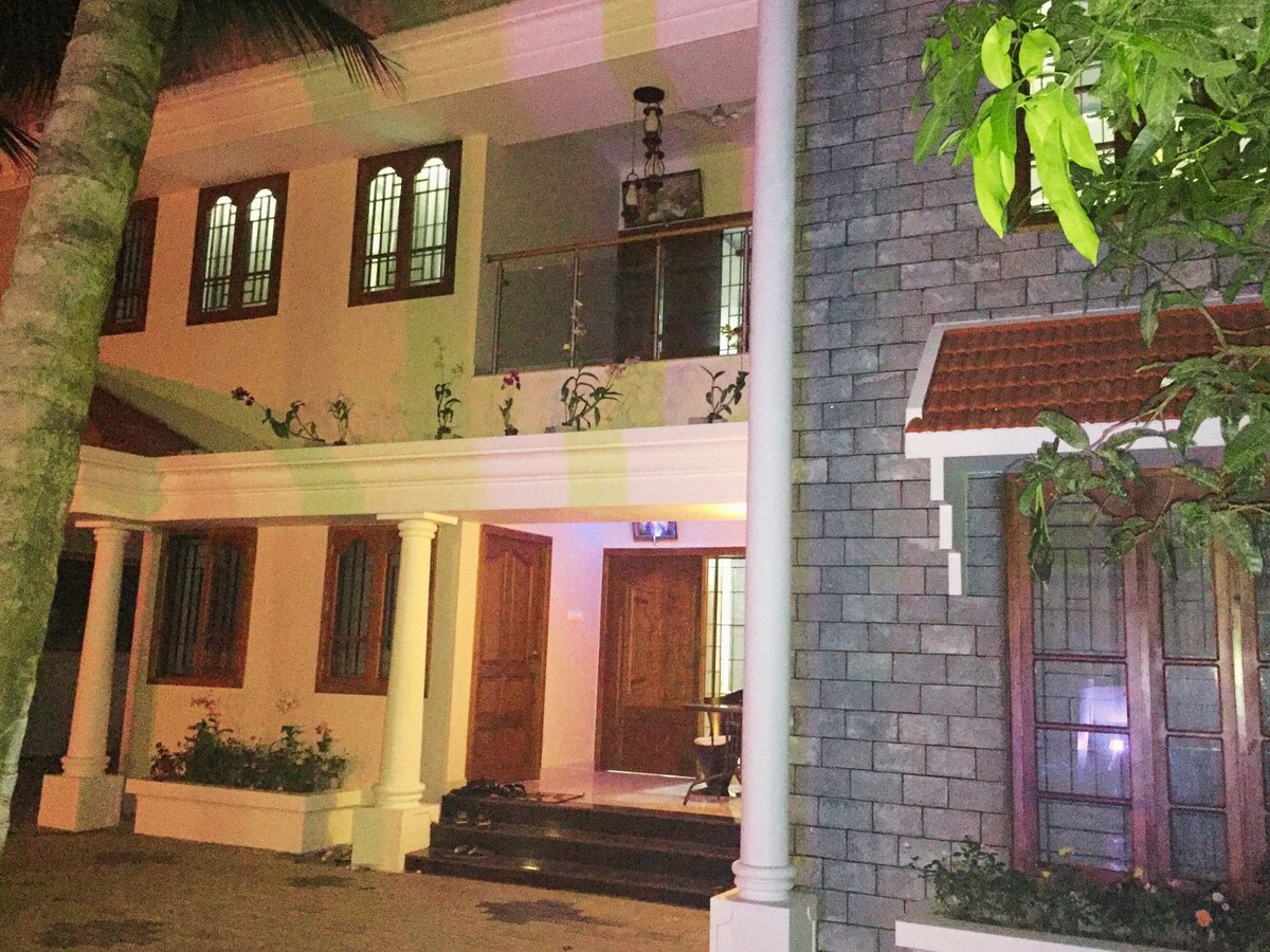 Anjilickal house, Entire private luxury villa