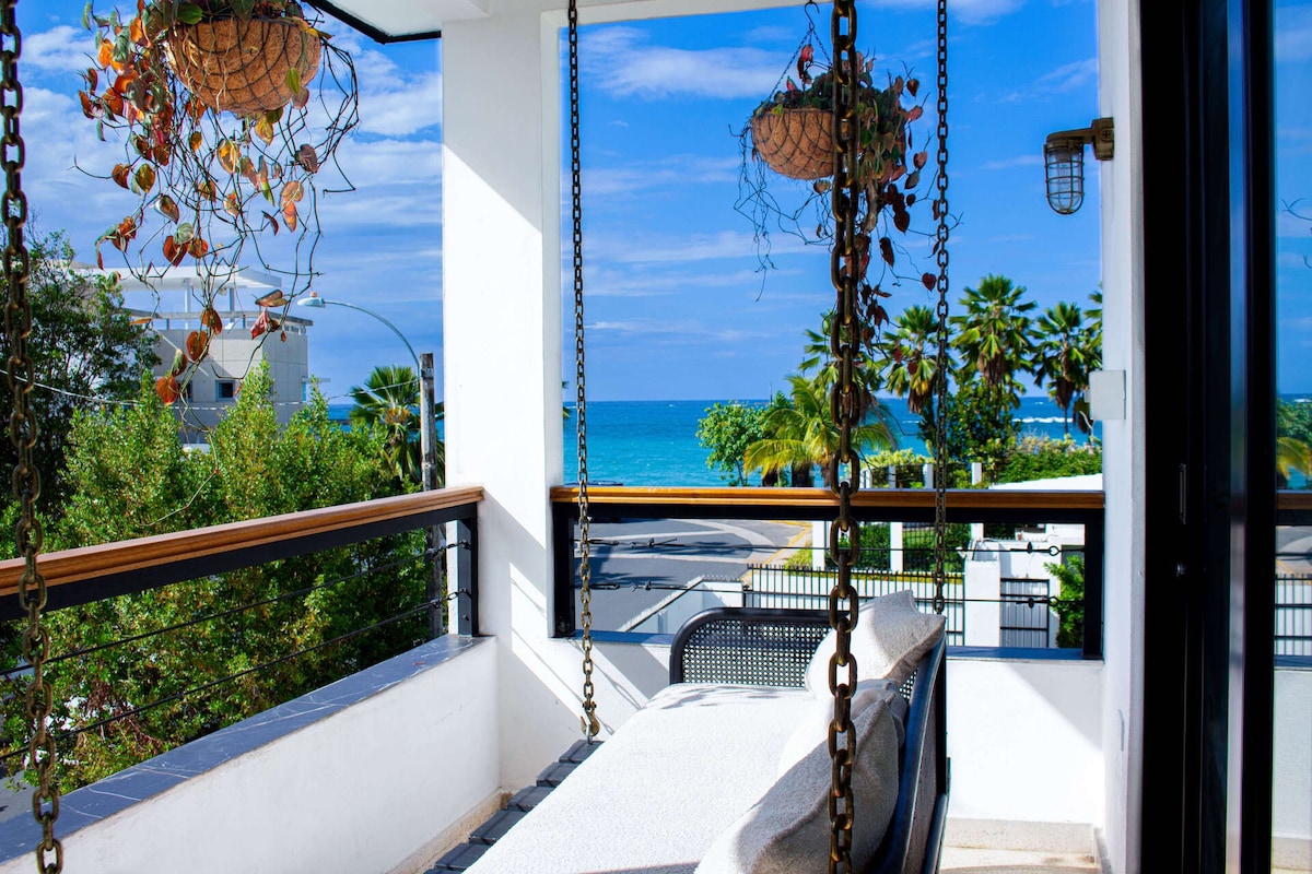 4000 sq ft luxury Beach House
