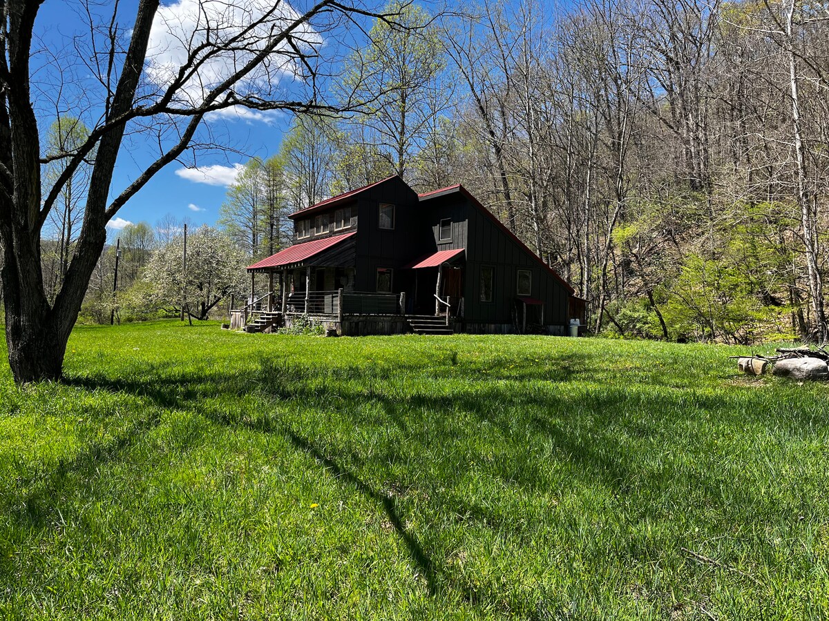 6 Acre Farmhouse along Dry Fork River -Canaan/Sods