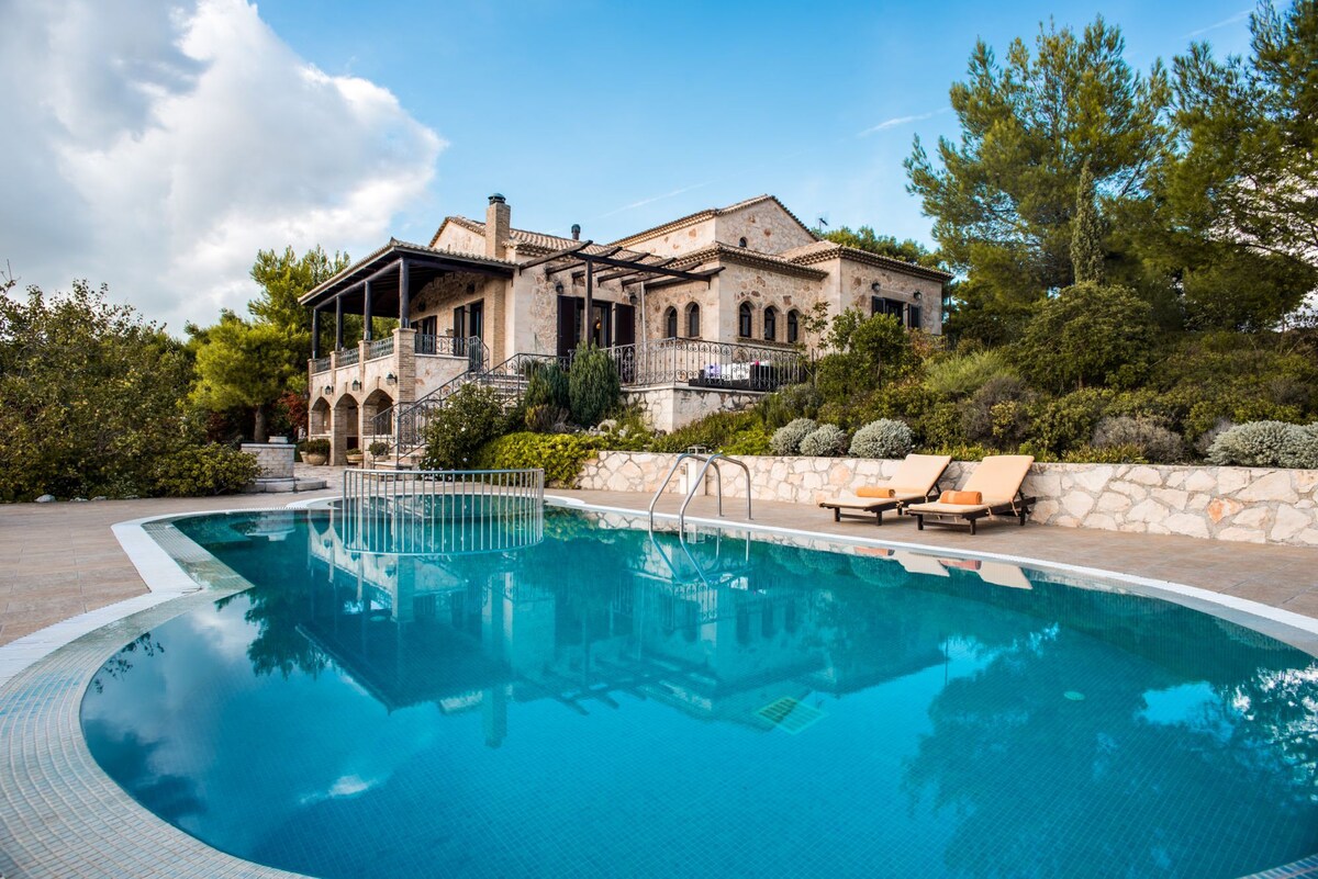 Villa Alexandros - Stone Villa with Private Pool