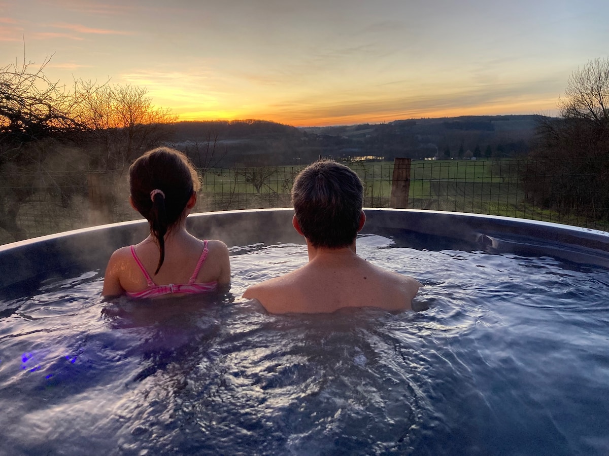 Spa nordique avec vue sur la campagne