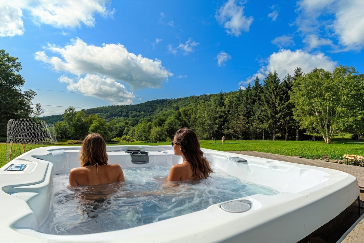 SOL® Catskills: Mnt View, Sauna, Hot Tub, Fire Pit