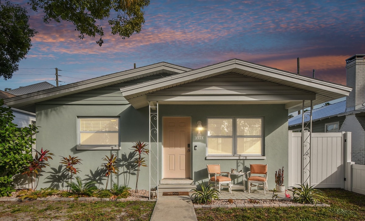 The Boho - 2BR Gulfport Waterfront District House