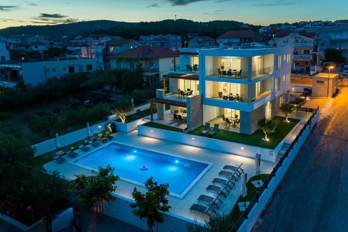★Villa Corcovado★ Luxury Apartment A3 W/ Pool+View