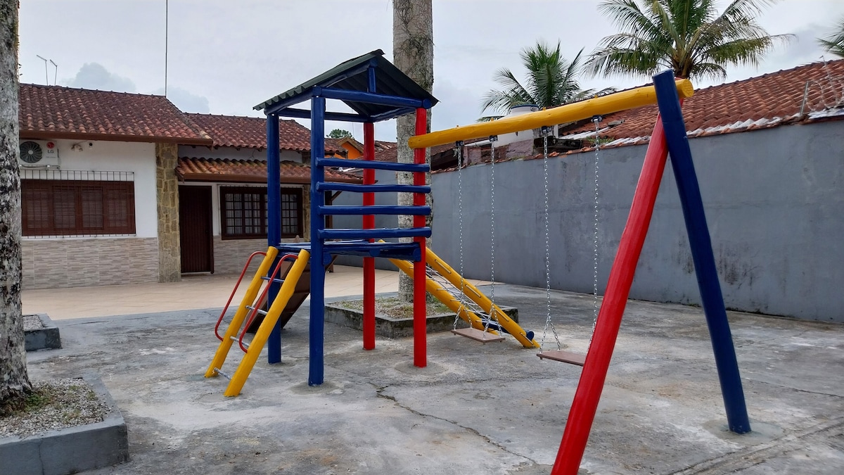 Casa das Palmeiras/playground - Praia de Boracéia