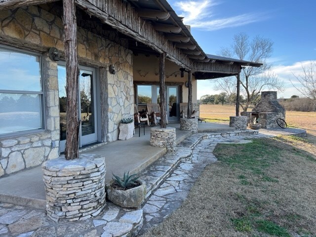 Comanche Lookout Cabins 4 beds