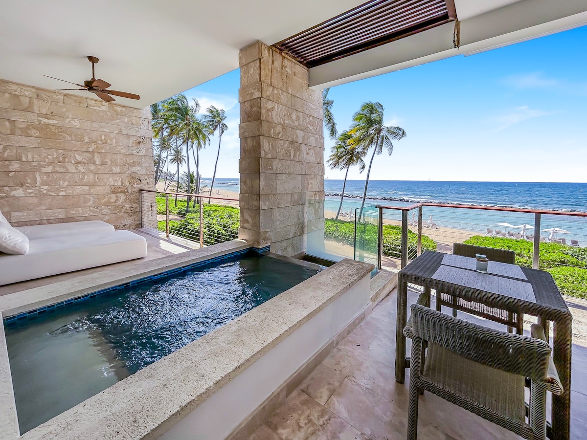 Oceanfront-Dorado Beach Ritz Carlton with jacuzzi