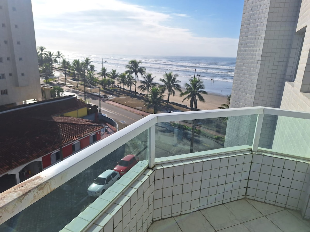 Apartamento beira mar Mongaguá 6 pessoas / garagem