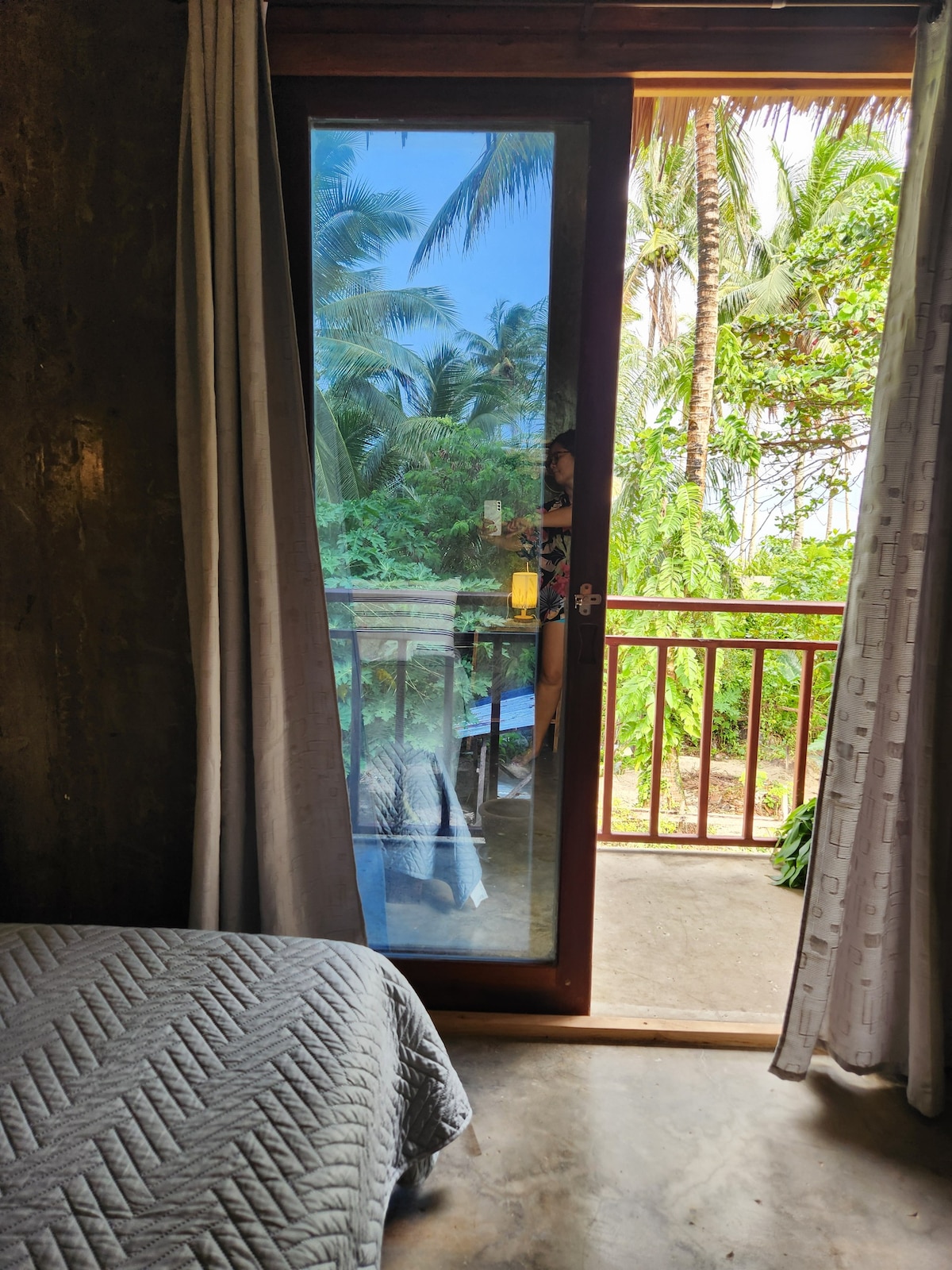 Balay Yuhom Private Room Ocean View in Siargao