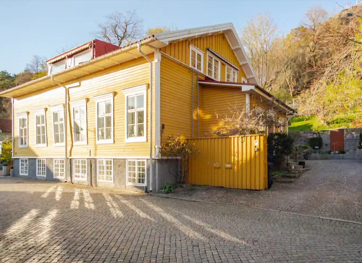 Stilfull lägenhet i C Kungälv nära till Göteborg