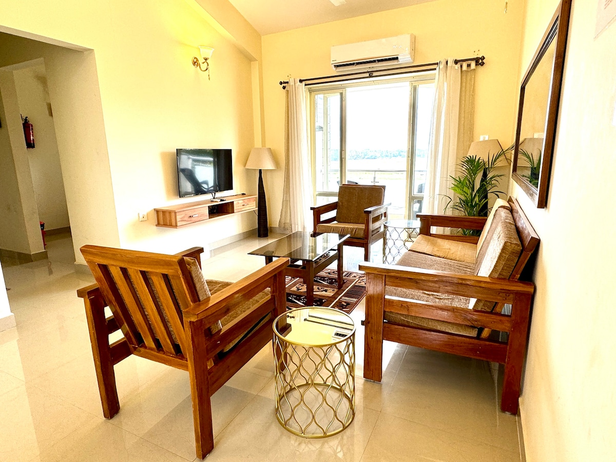 *Paradise Palms- Spacious 2 BHK 4 mins from beach*