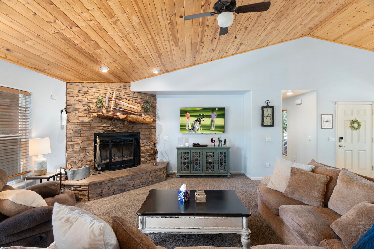 Family-friendly | modern rustic cabin | White Mtns