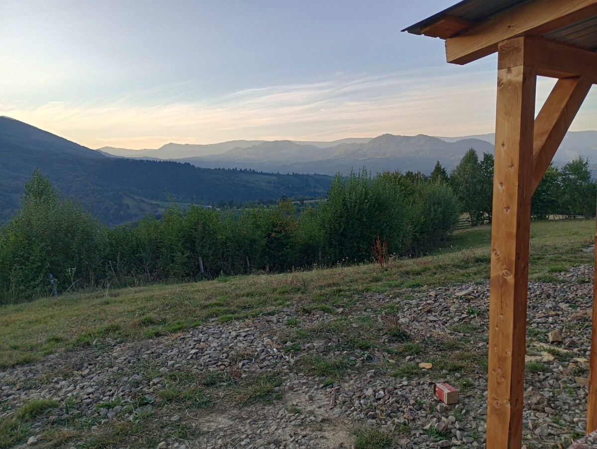 Wanderhütte im malerischen Rumänien