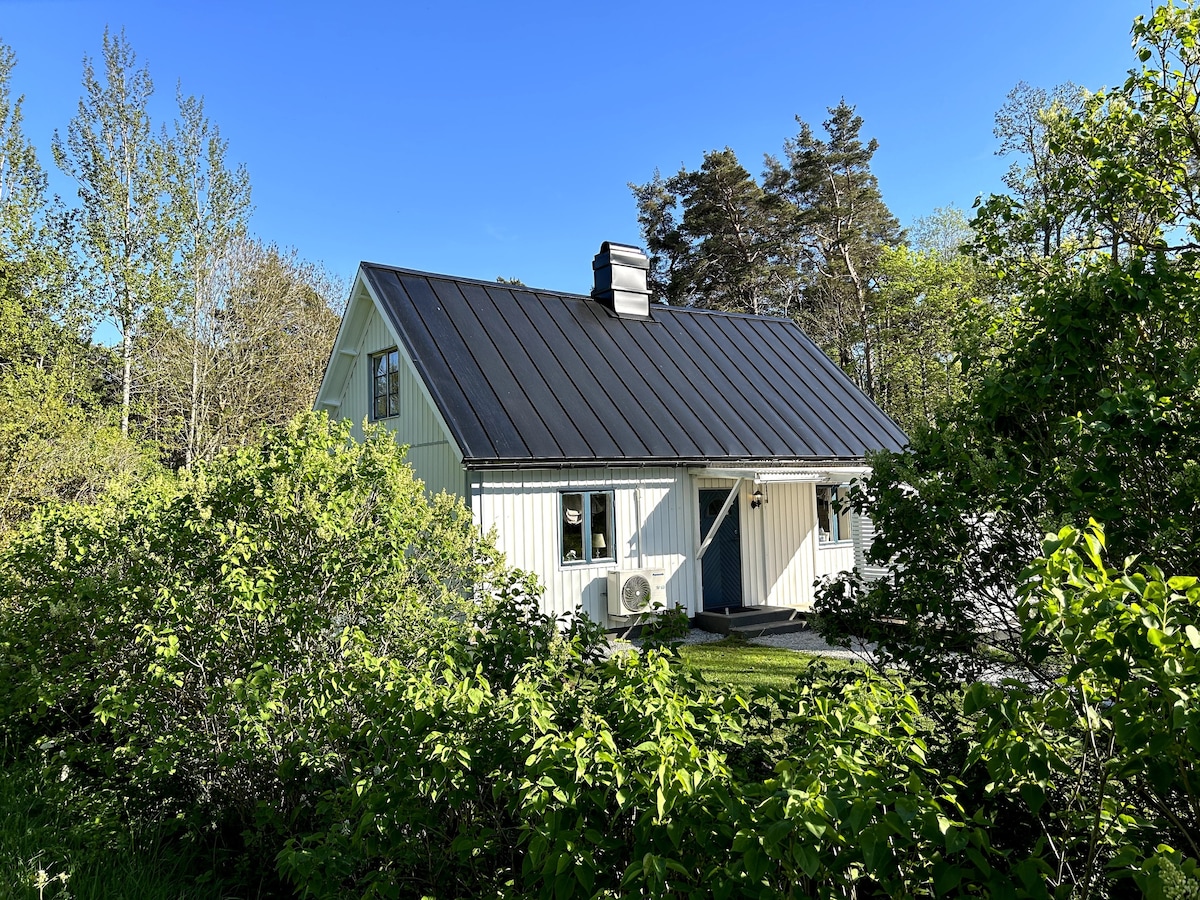 Mysigt hus strax utanför Visby, inkl extra hus