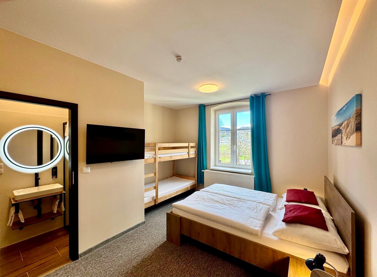 Room for up to 4 people at Penzion Praděd Thamm