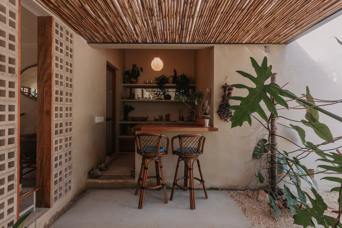 Galopina en la selva yucateca, Habitación Jabín