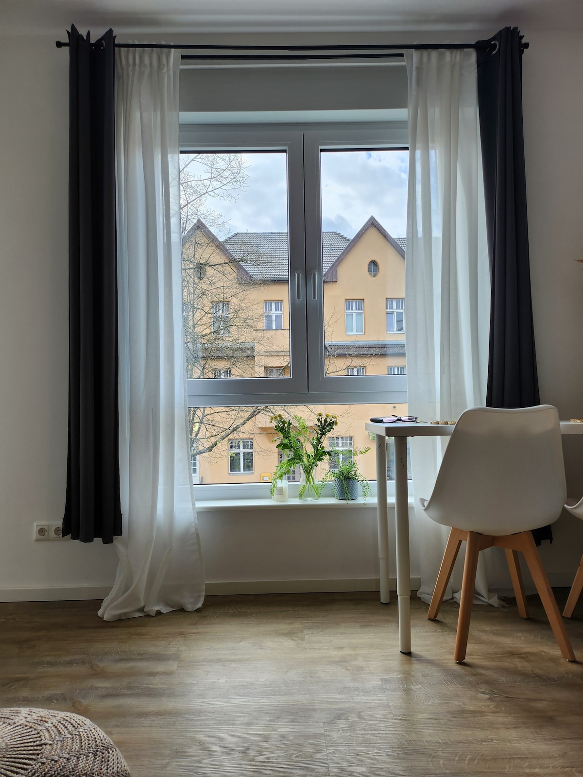 Cozy apartment with balcony near Berlin