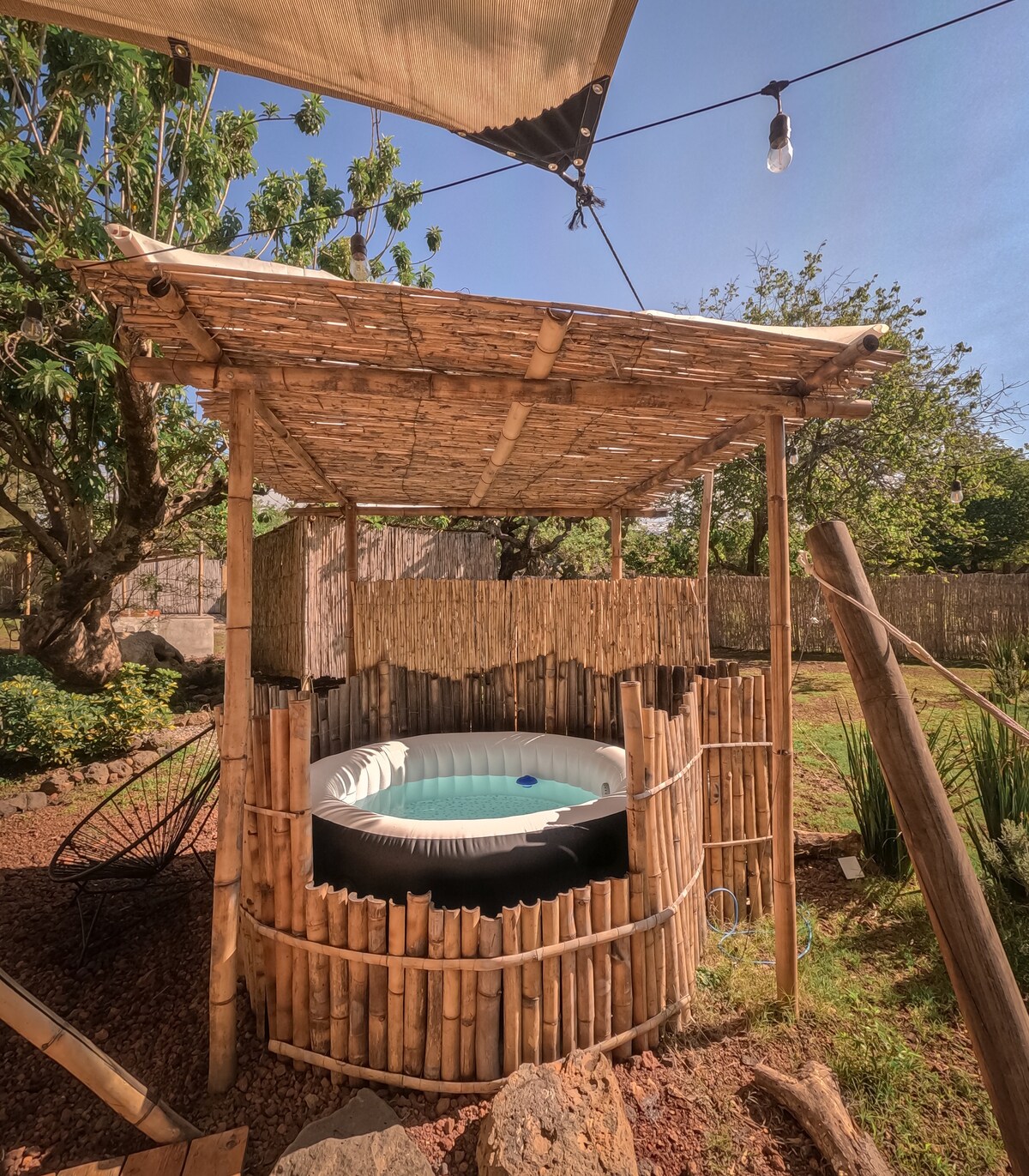 NAU MAI KORU Glamping Tepoztlán, (Jacuzzi)