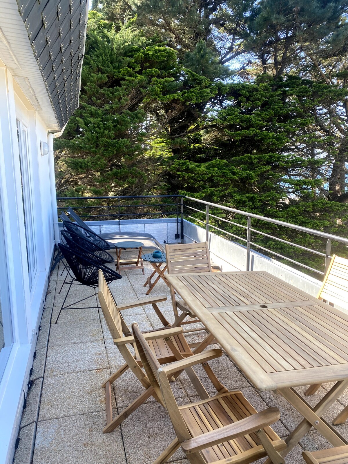 Appartement vue mer avec grande terrasse privative