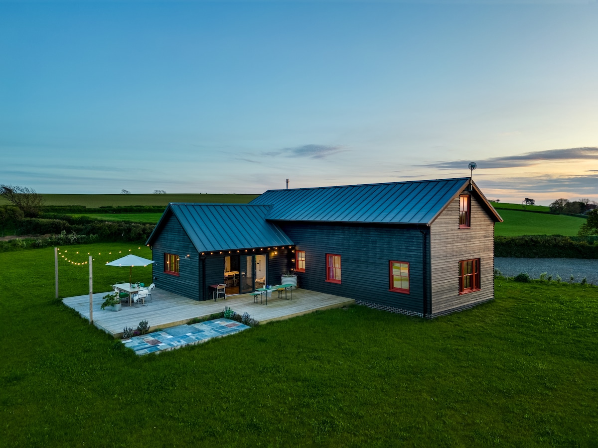 Stylish and Unique Cornish Seaside House