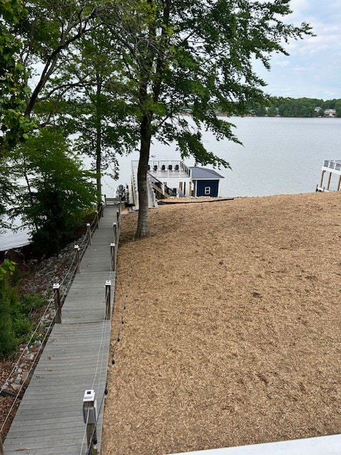 Still Waters: LKG Waterfront Home