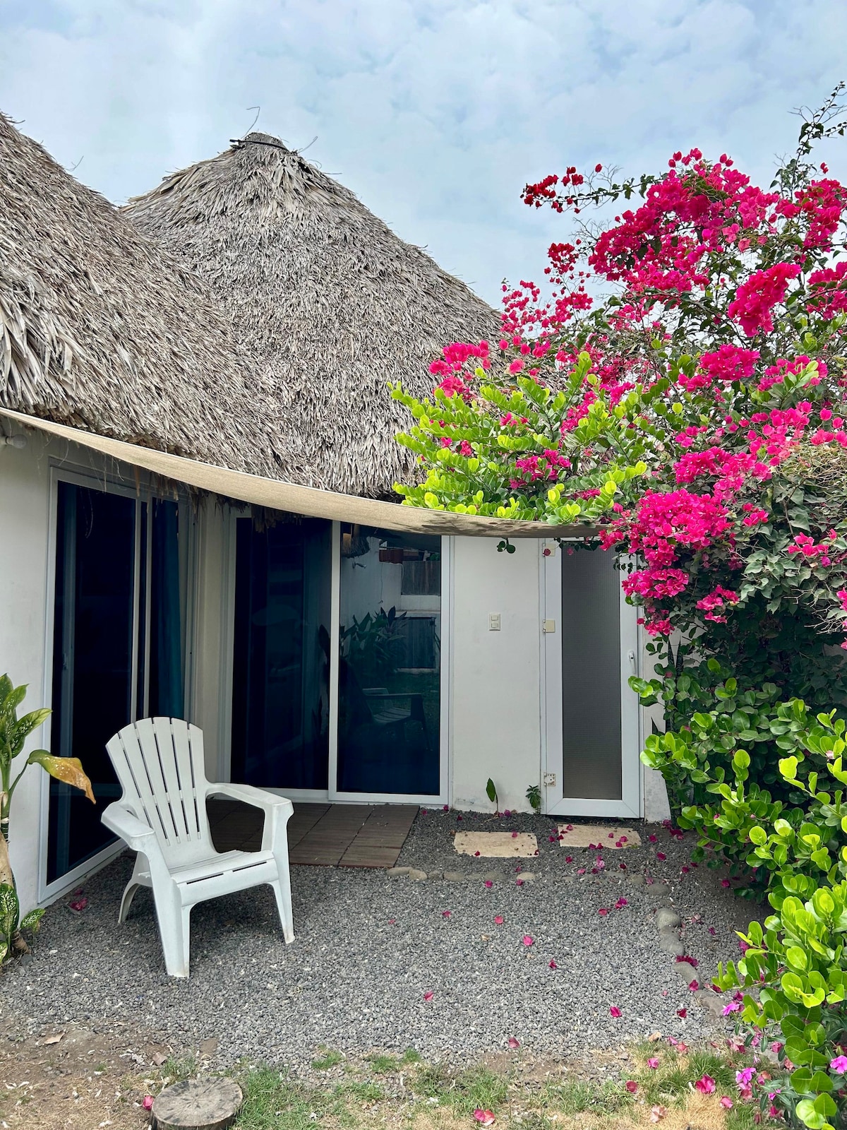 Mariposas Bungalow with private small pool "AZURA"