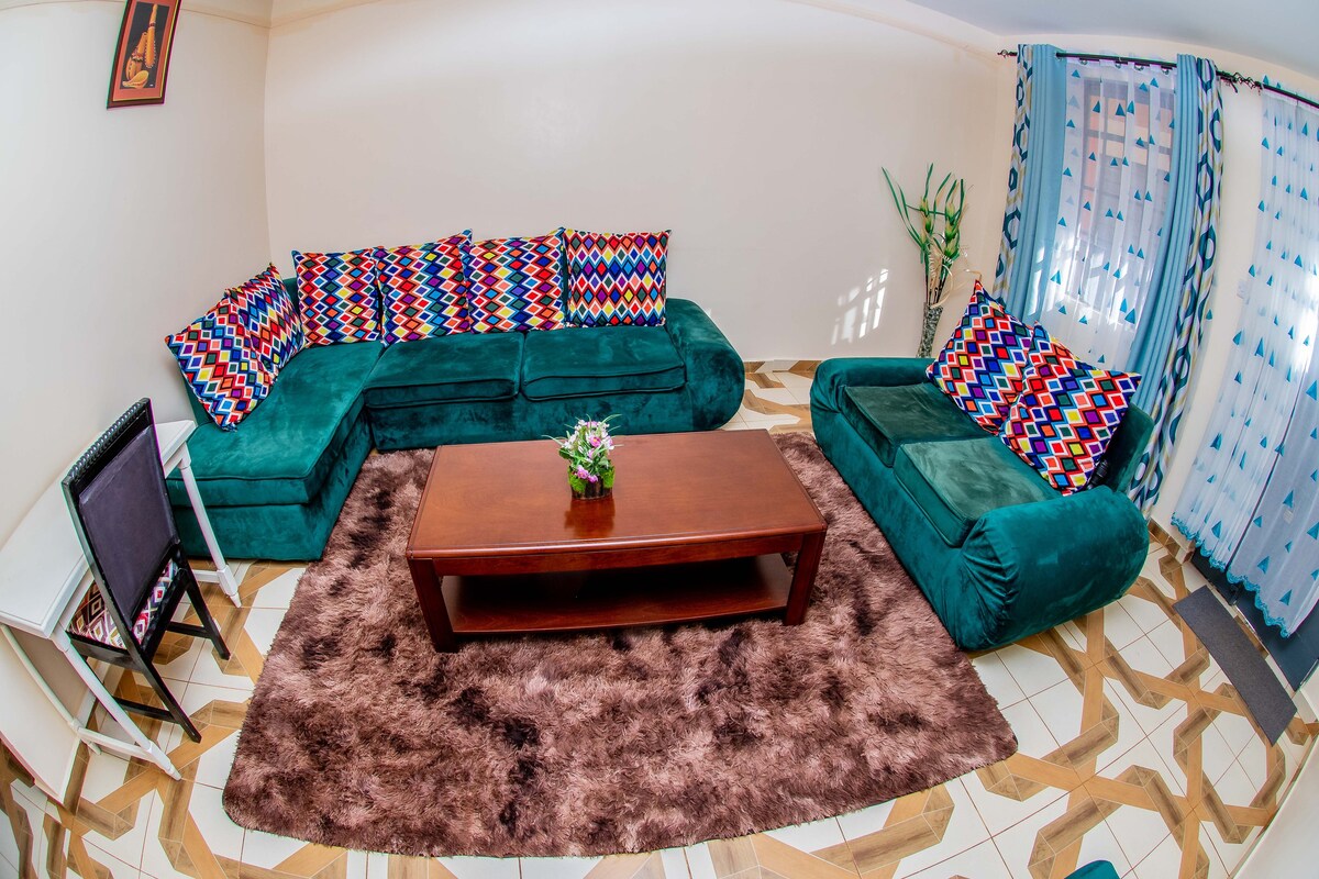 luxurious furnished homestay