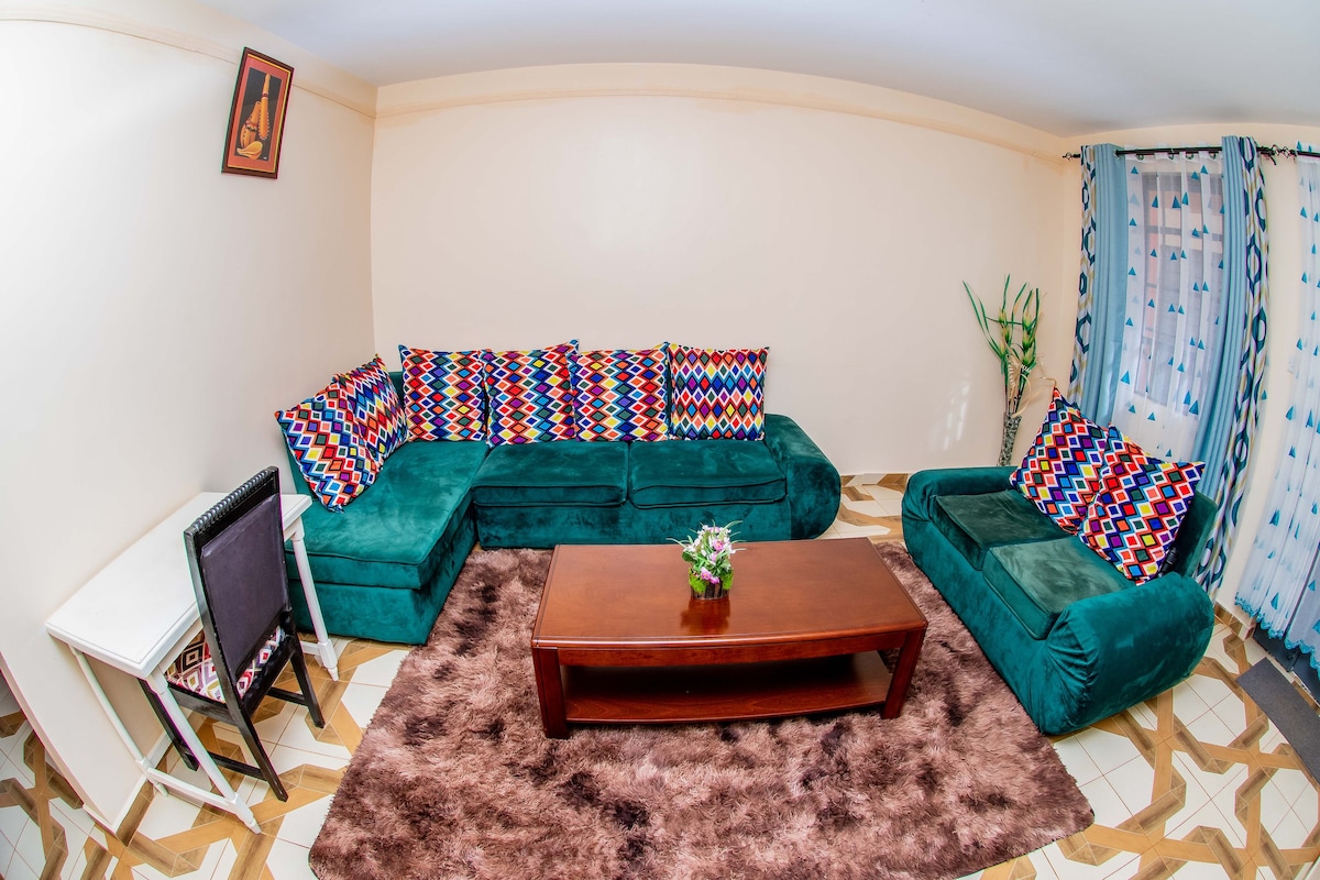 luxurious furnished homestay