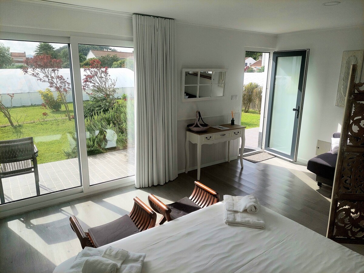 “La Finca”- spacious suite with separate entrance