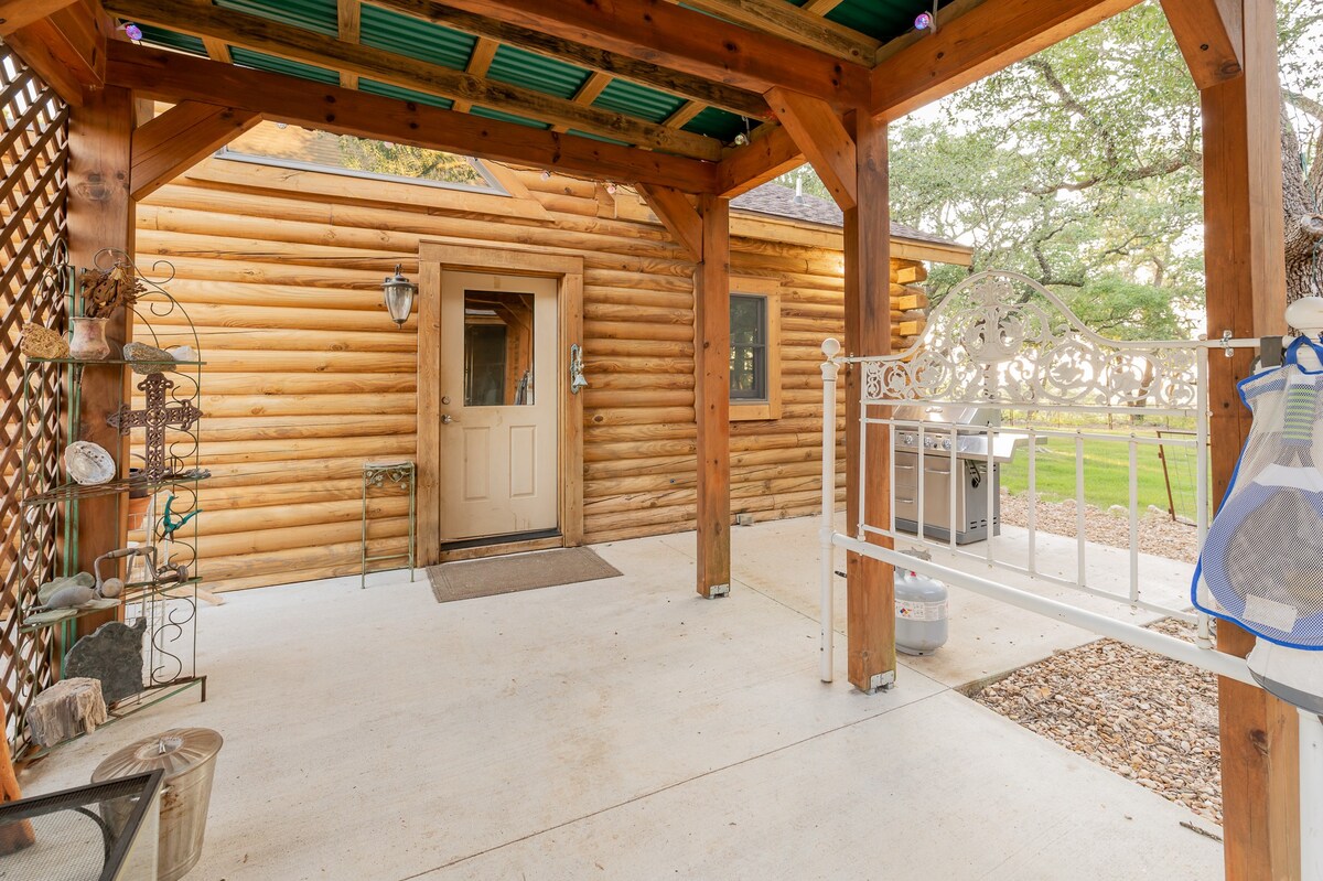 Hill Country Ranch, boutique sleeping cabin