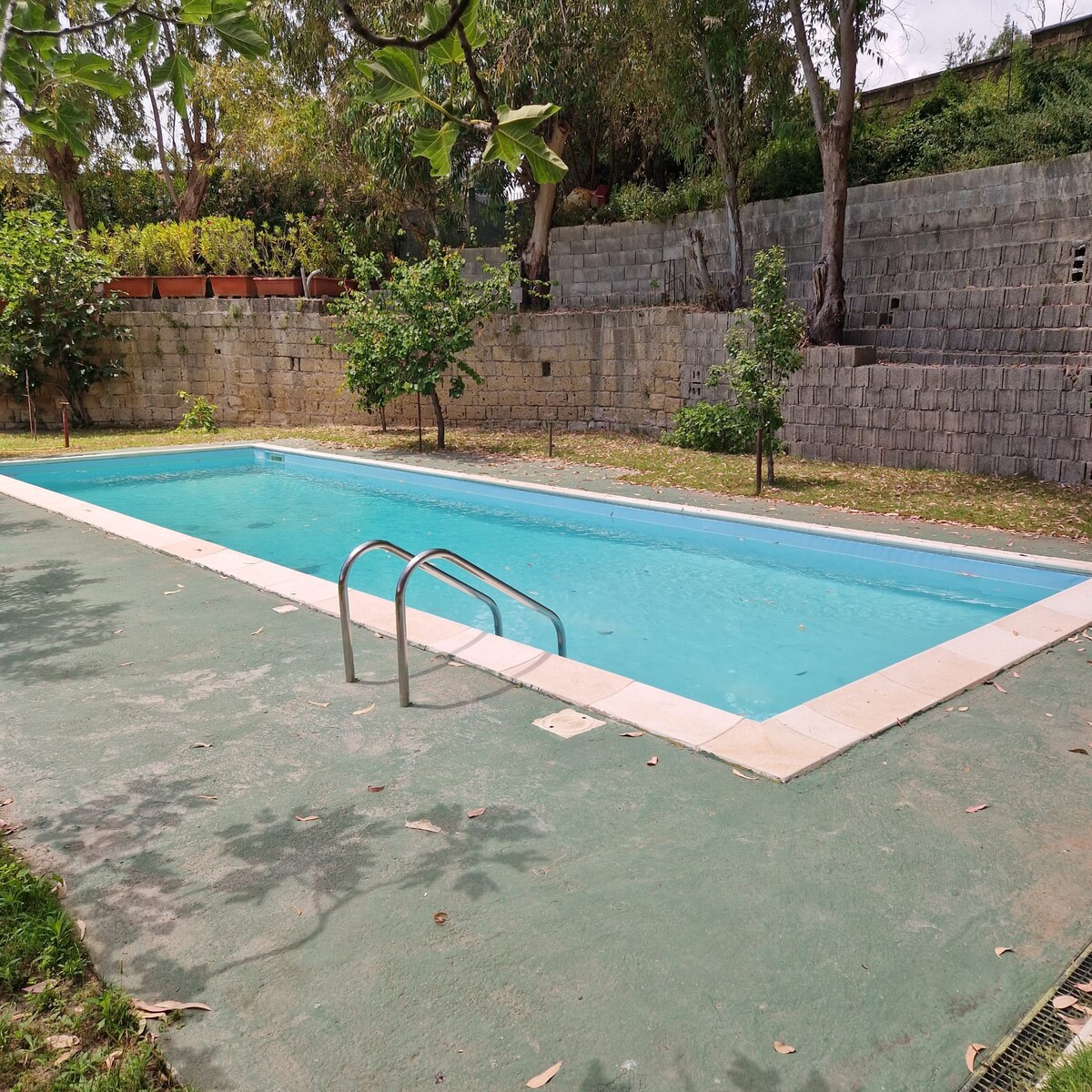 Villa Astroni con piscina, minimo sette giorni