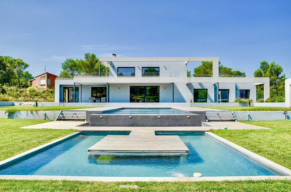 Charming villa private pool 10 people near Aix