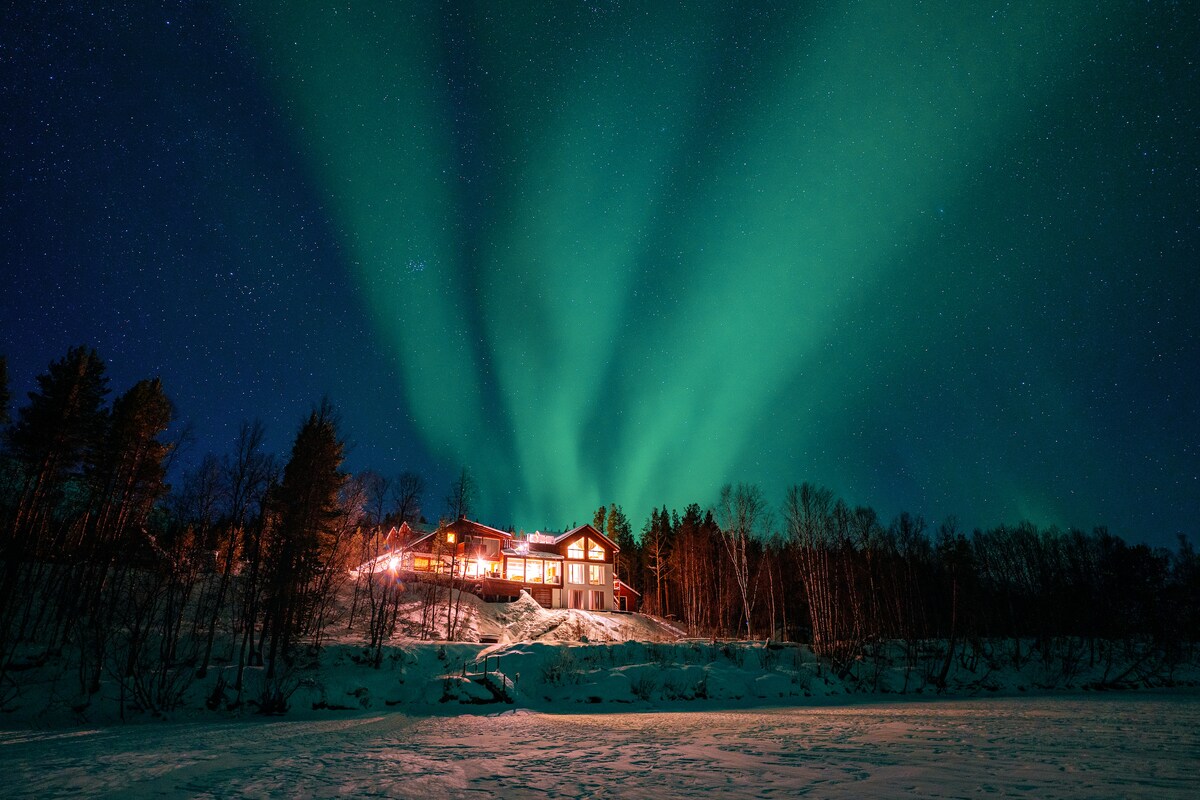 Reisa Lodge Mollis Top Suite med stor jacuzzi