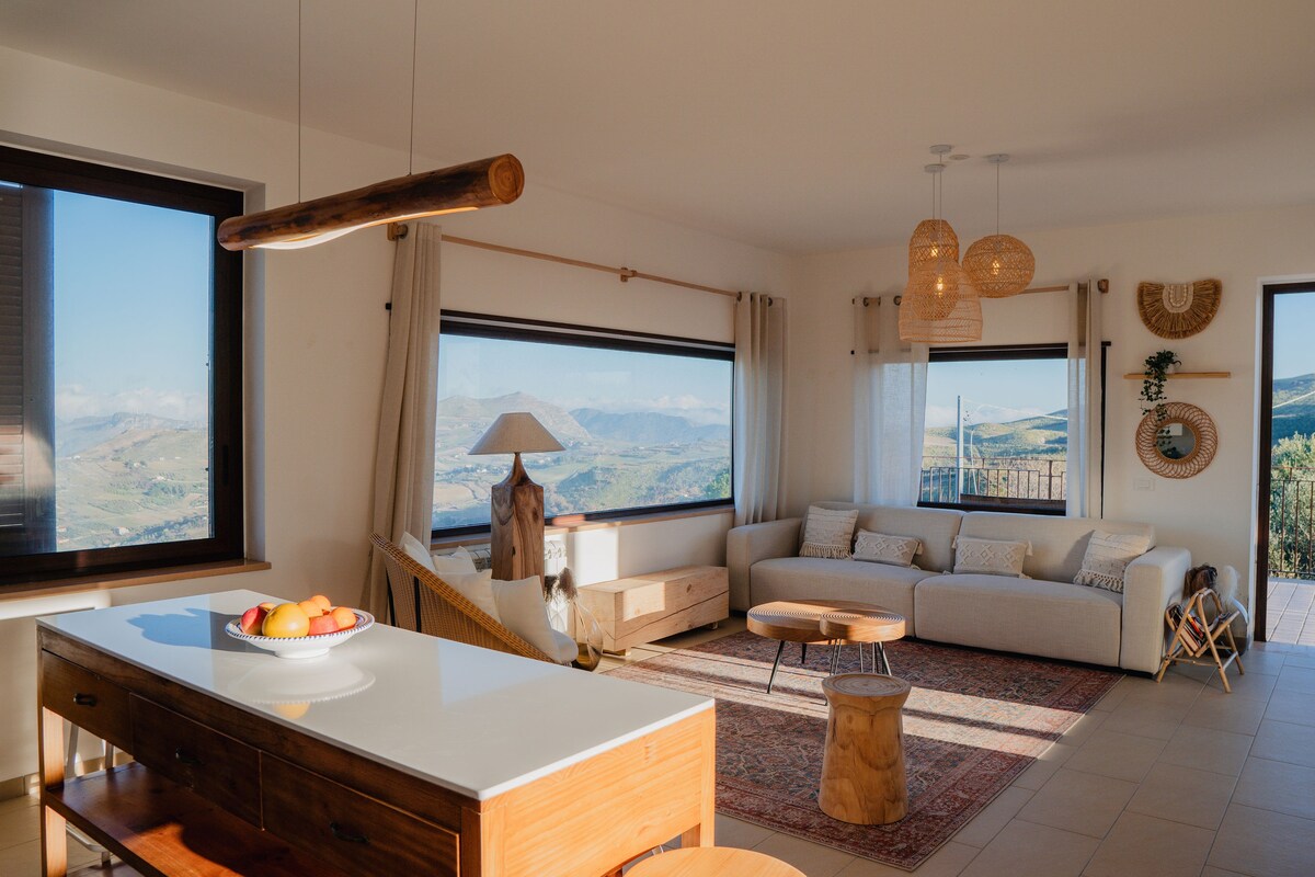 Luxury Sicily Villa: Pool, Ocean & Mountain views