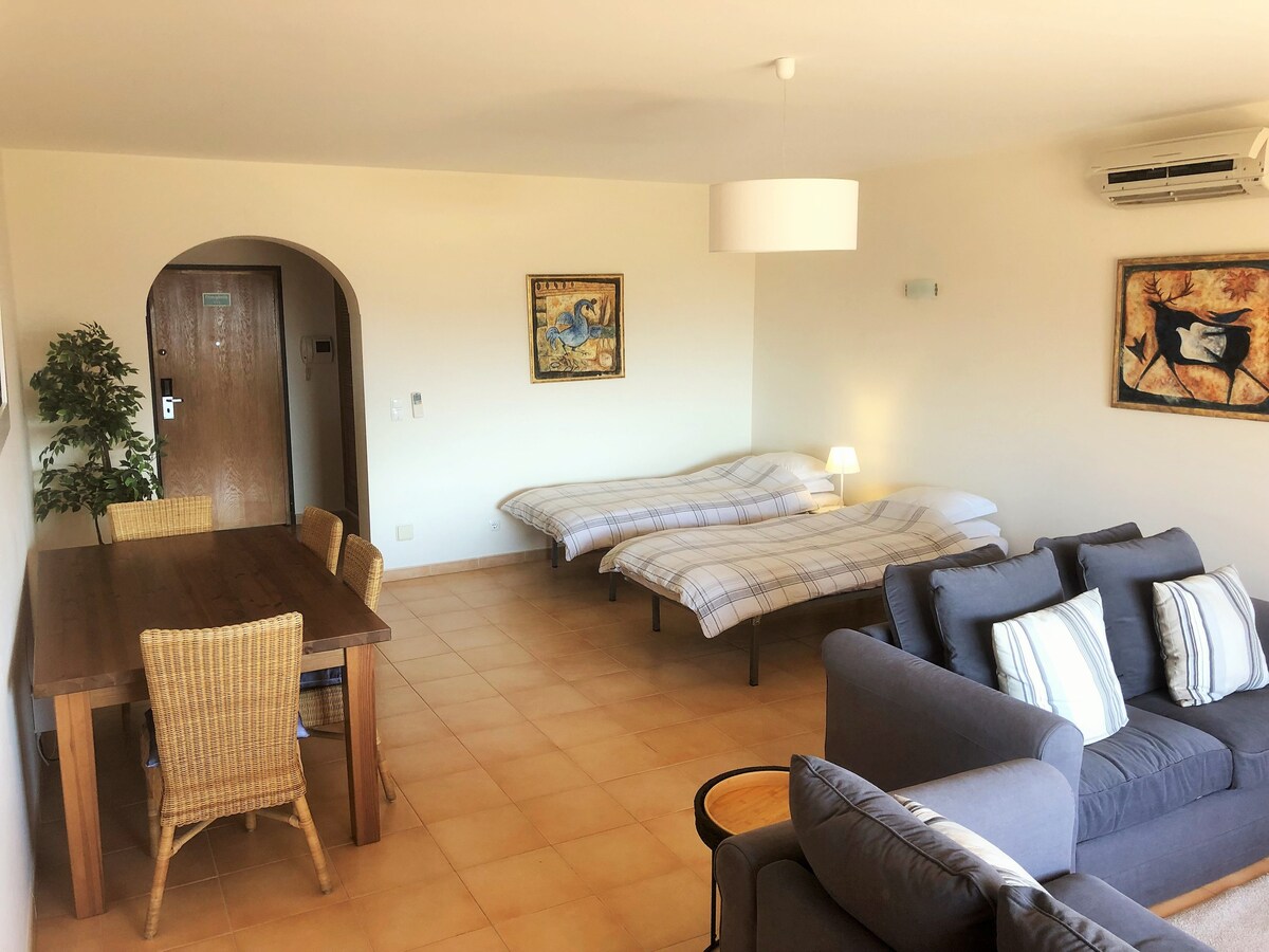 Beautiful apartment in Estrela da Luz Resort, Luz