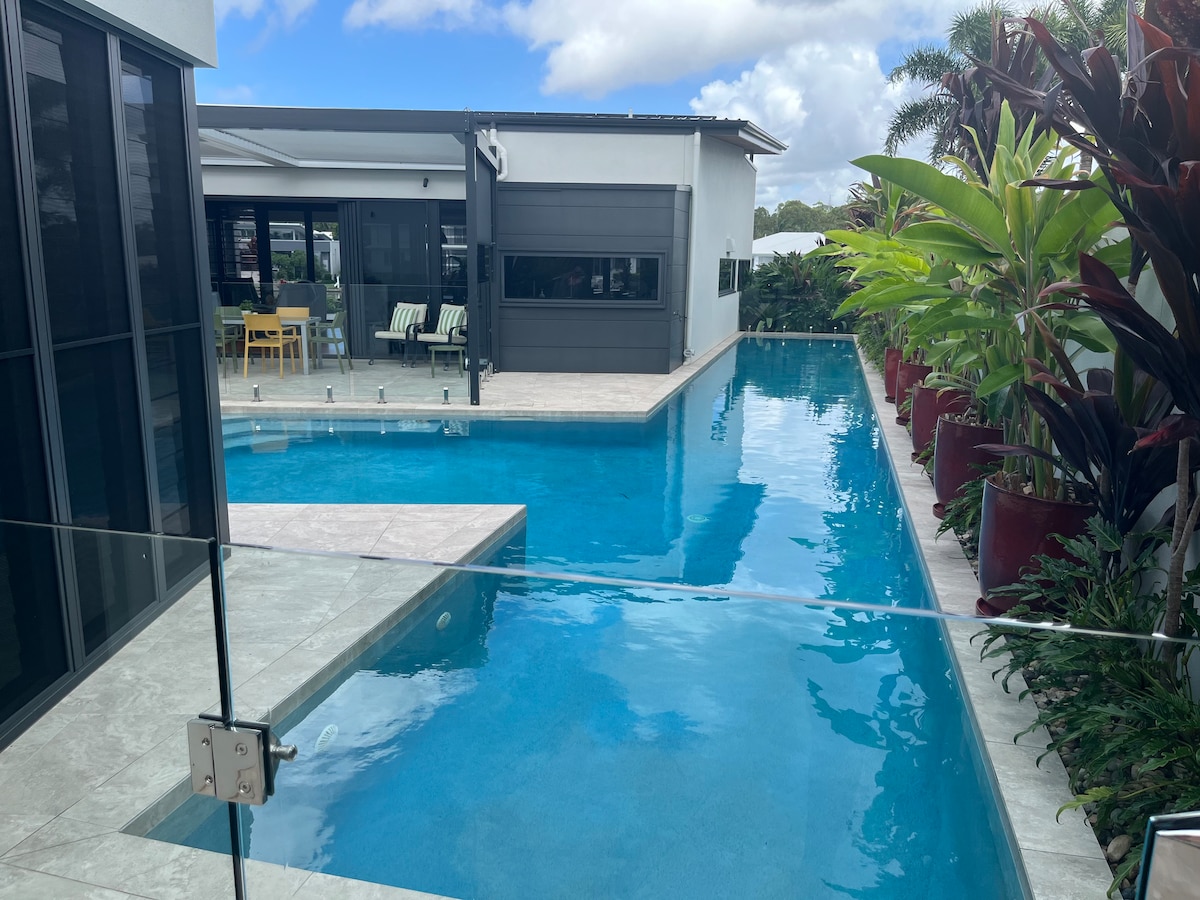 "Divine Quays" Luxury Noosa Waterfront Living