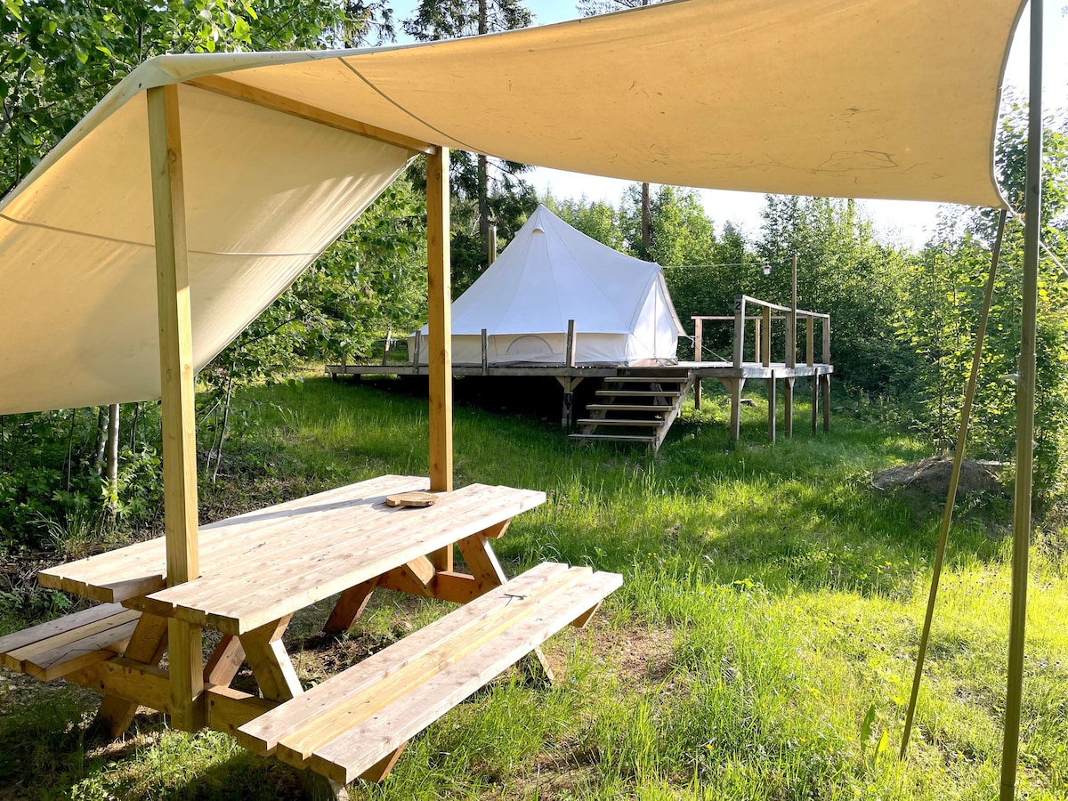 GLAMPING TENT, LAKE FRONT, indoor woodstove